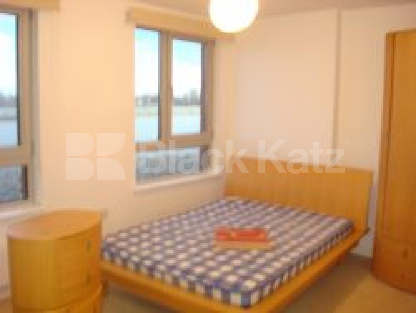 			MUST SEE !!!!!!!, 2 Bedroom, 1 bath, 1 reception Flat			 Buckler Crt Eden Grove, HOLLOWAY